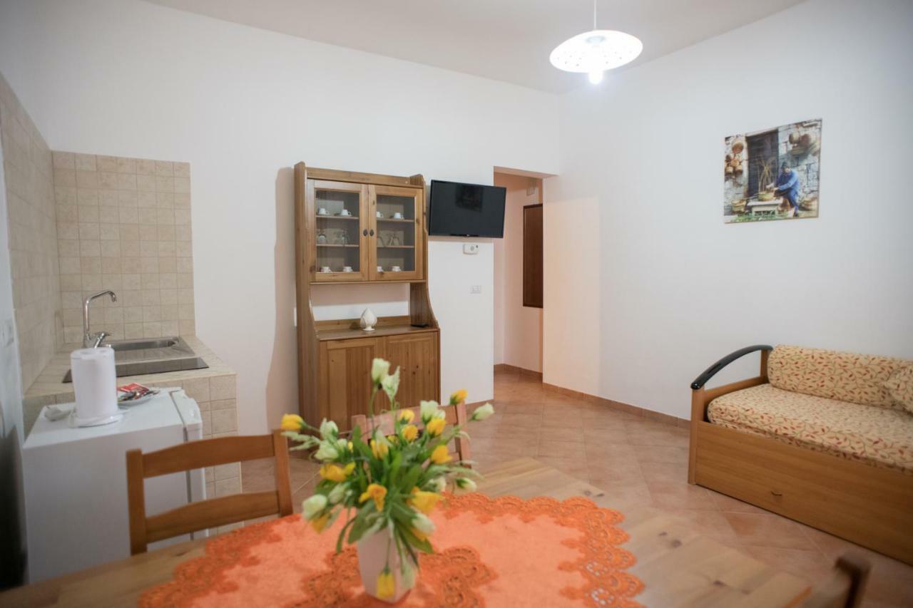 مارتينا فرانكا Red Rose B&B المظهر الخارجي الصورة