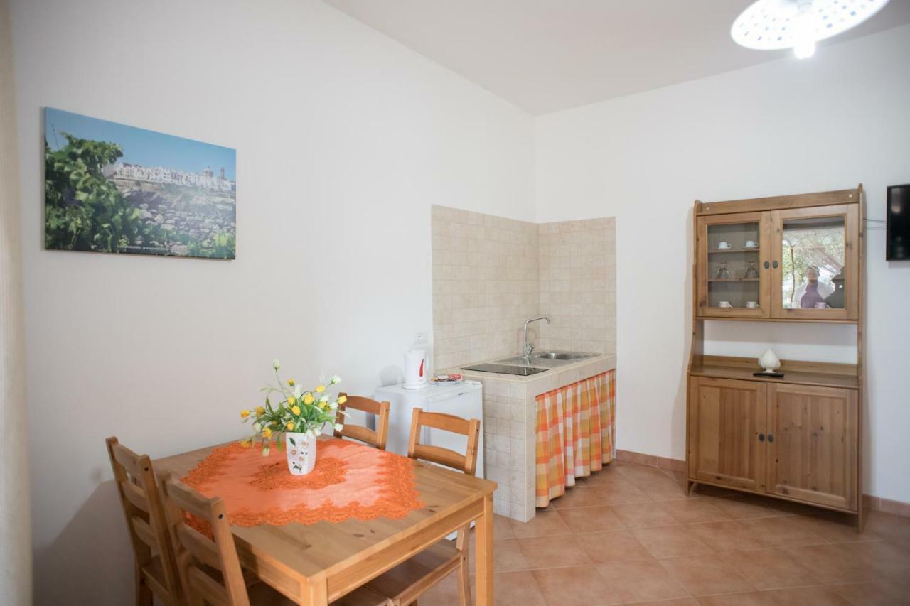 مارتينا فرانكا Red Rose B&B المظهر الخارجي الصورة
